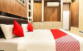 Hotel O Sheela